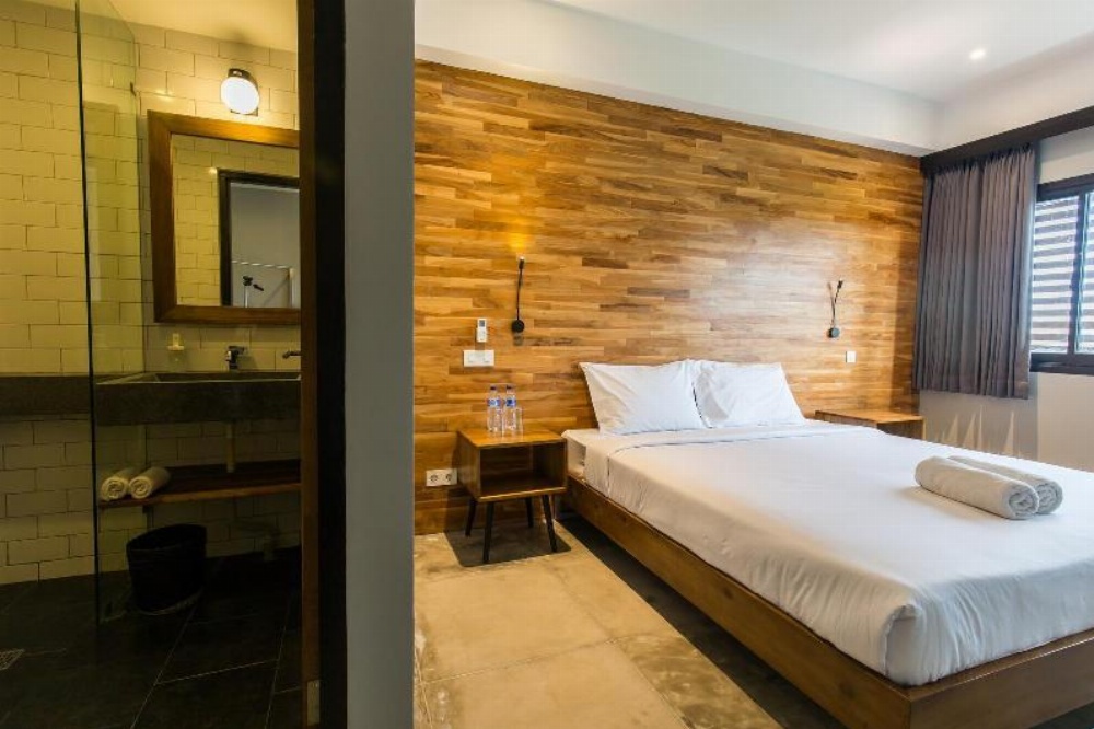 Surf Motel Main image